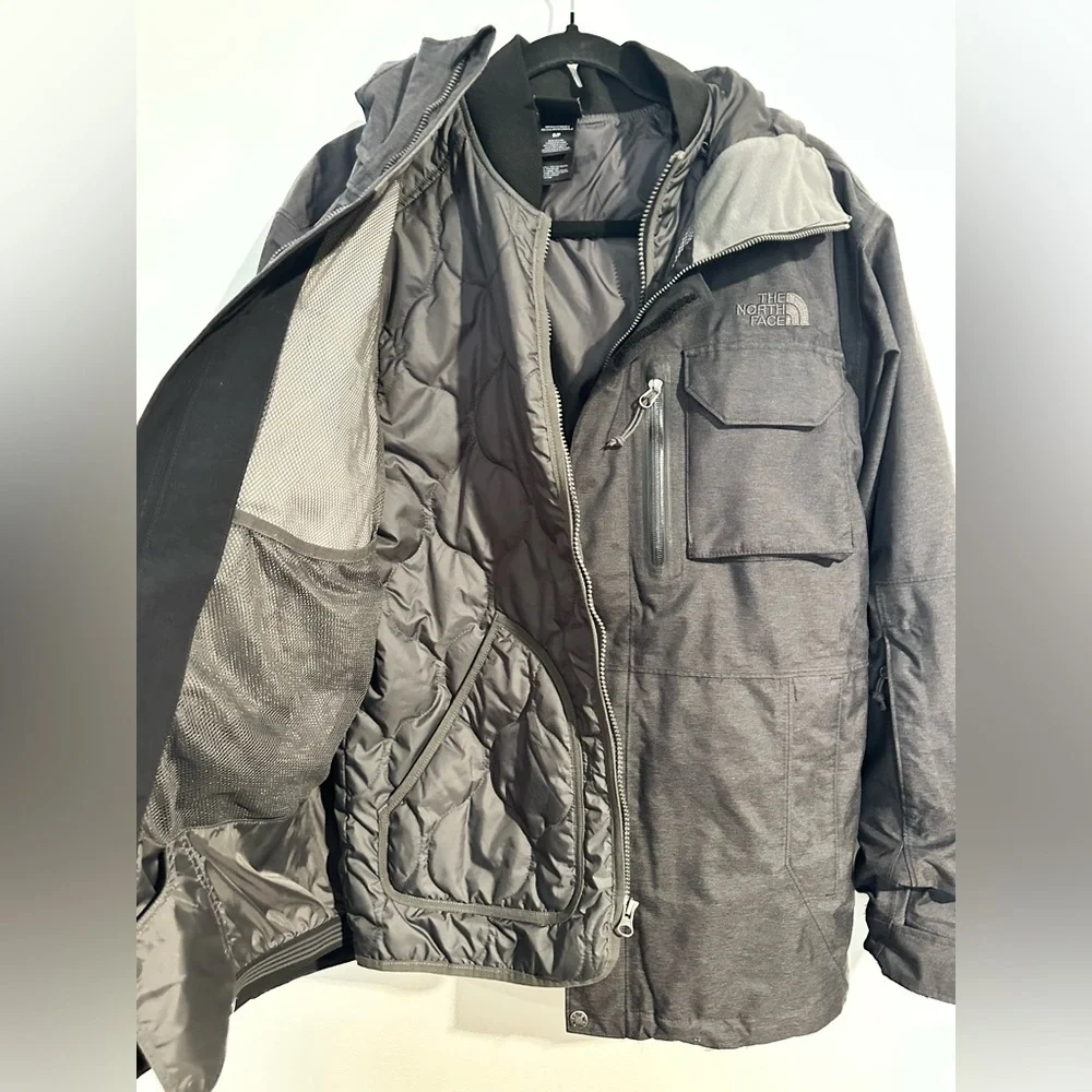 The North Face Men's Gilmore Triclimate HyVent Jacket Black Heather Size small